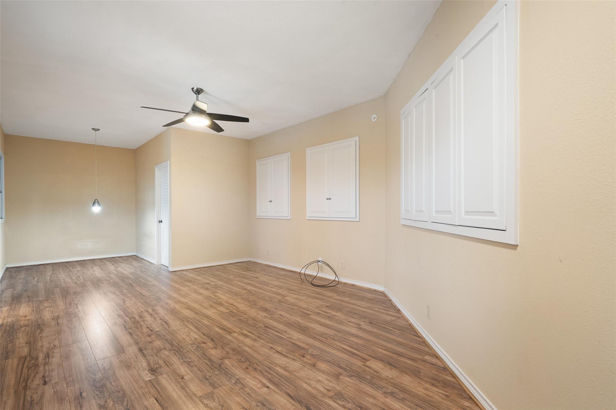 1011 Ridge Point Dr, Marble Falls, TX 78654