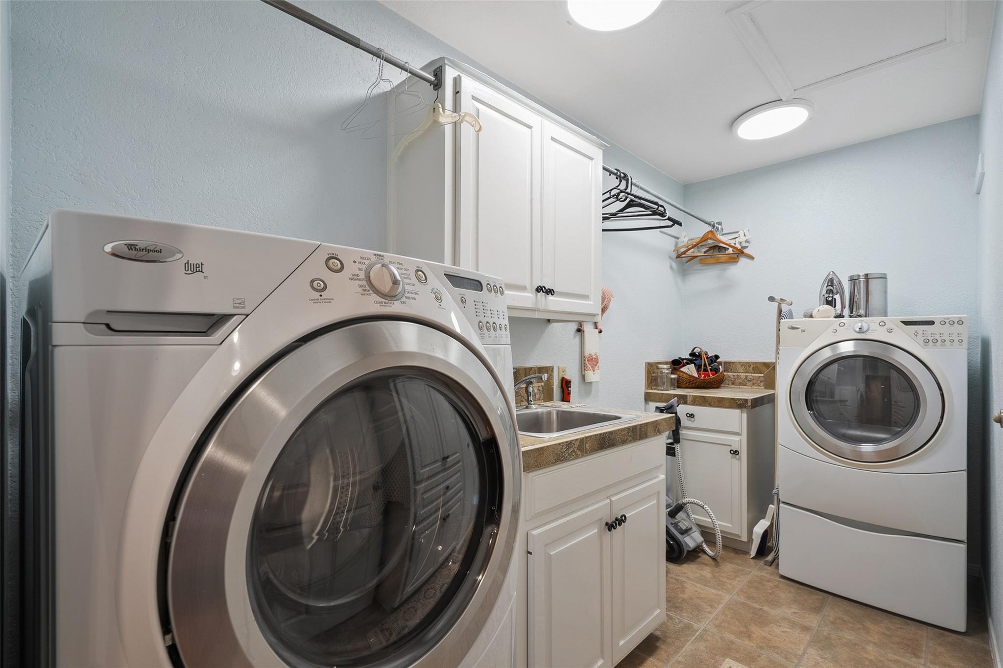 1011 Ridge Point Dr, Marble Falls, TX 78654