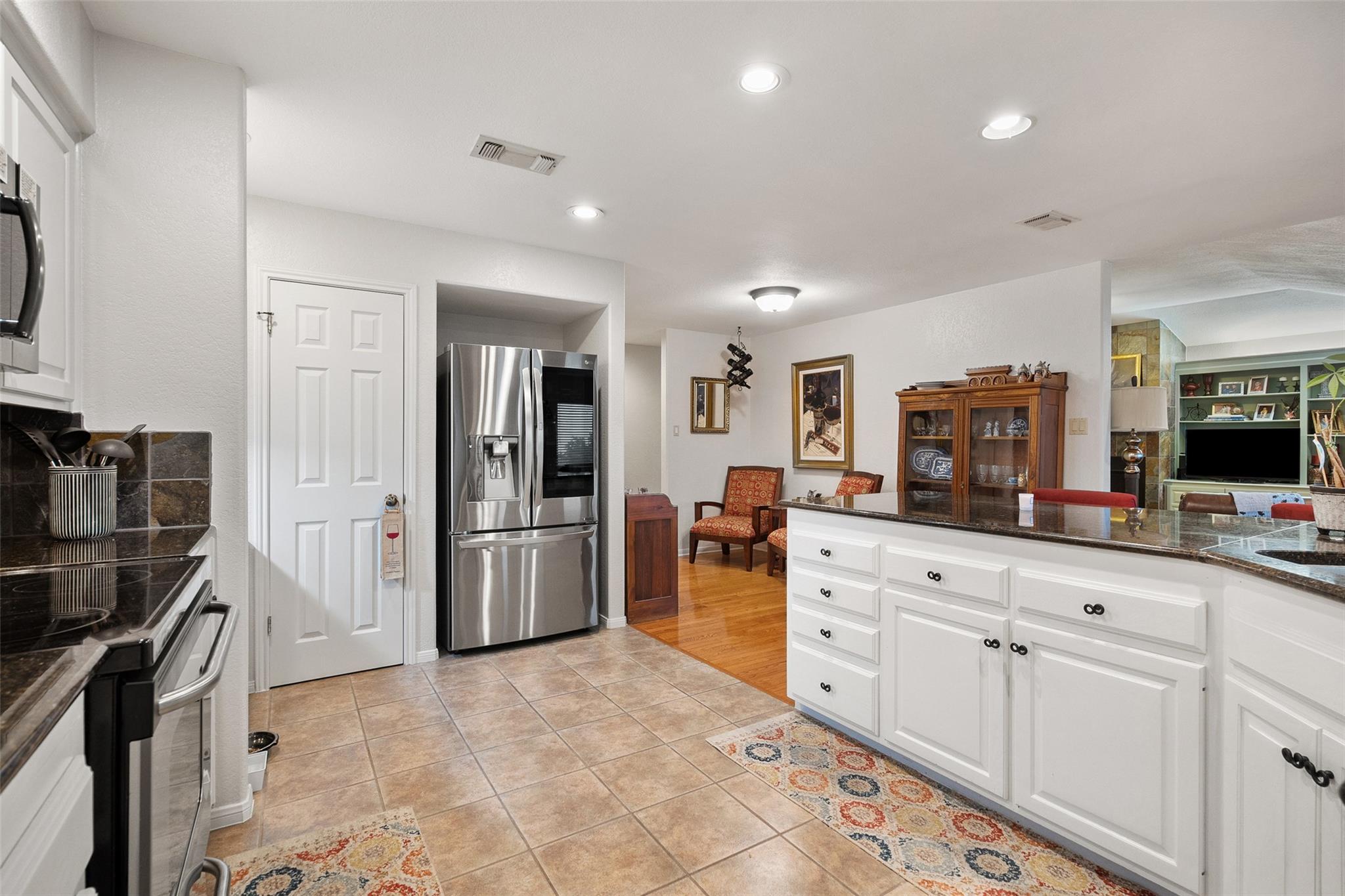 1011 Ridge Point Dr, Marble Falls, TX 78654