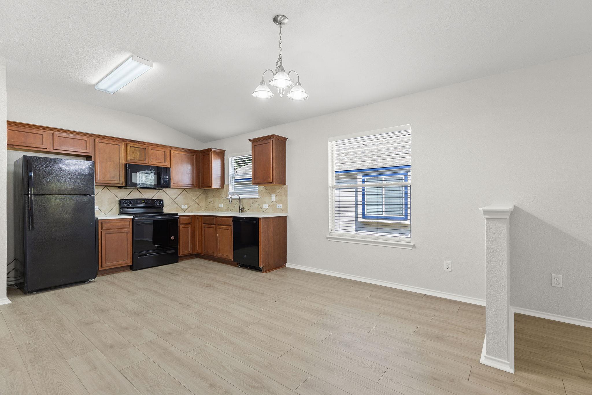 335 Altamont St, Hutto, TX 78634