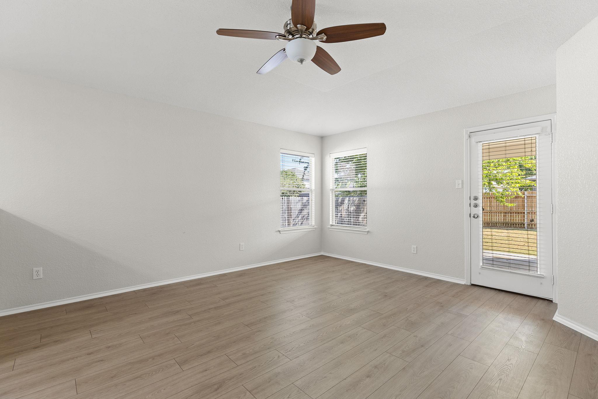 335 Altamont St, Hutto, TX 78634