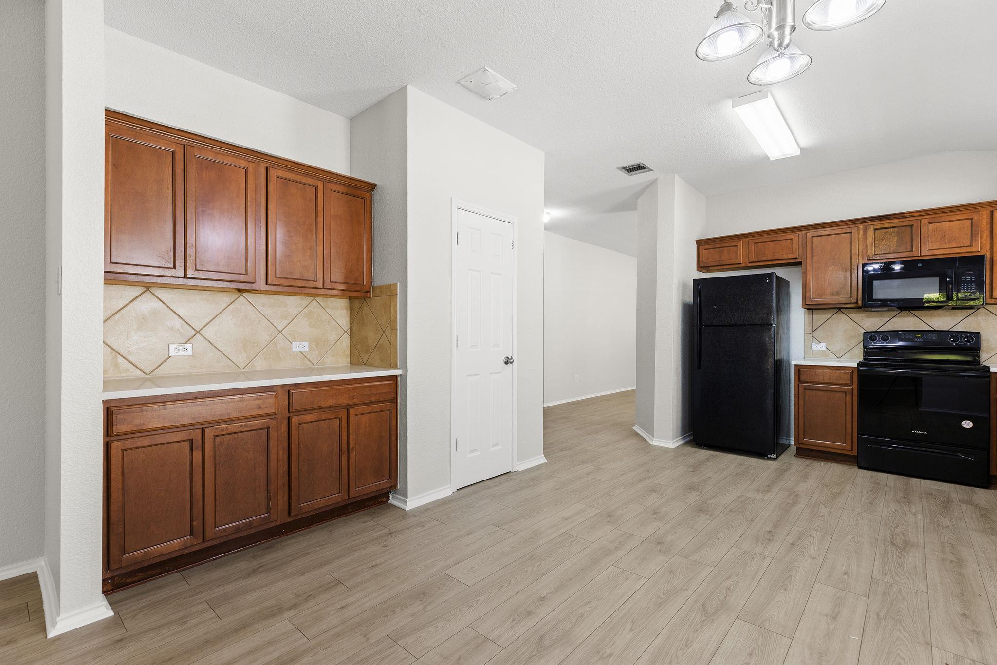 335 Altamont St, Hutto, TX 78634