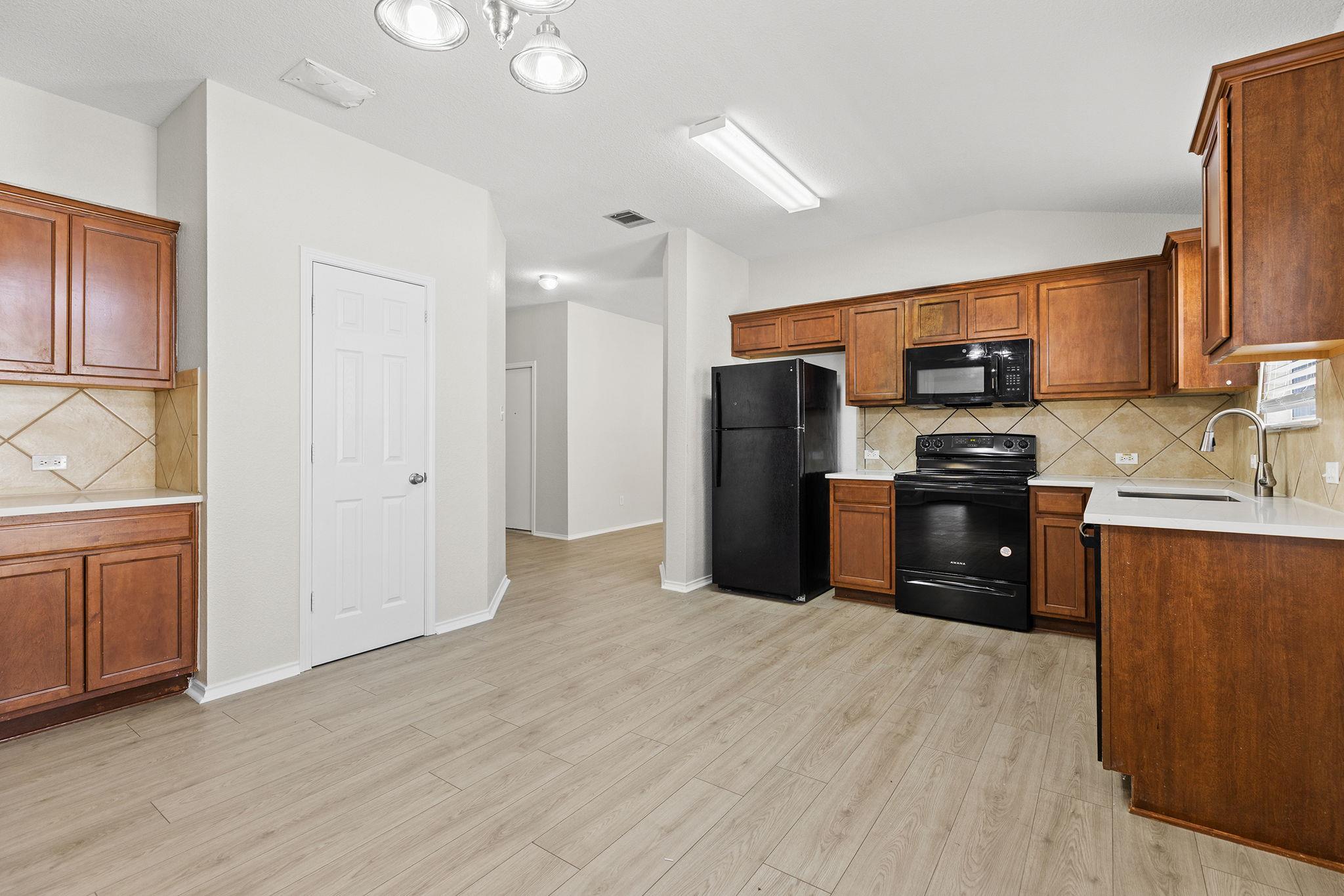 335 Altamont St, Hutto, TX 78634