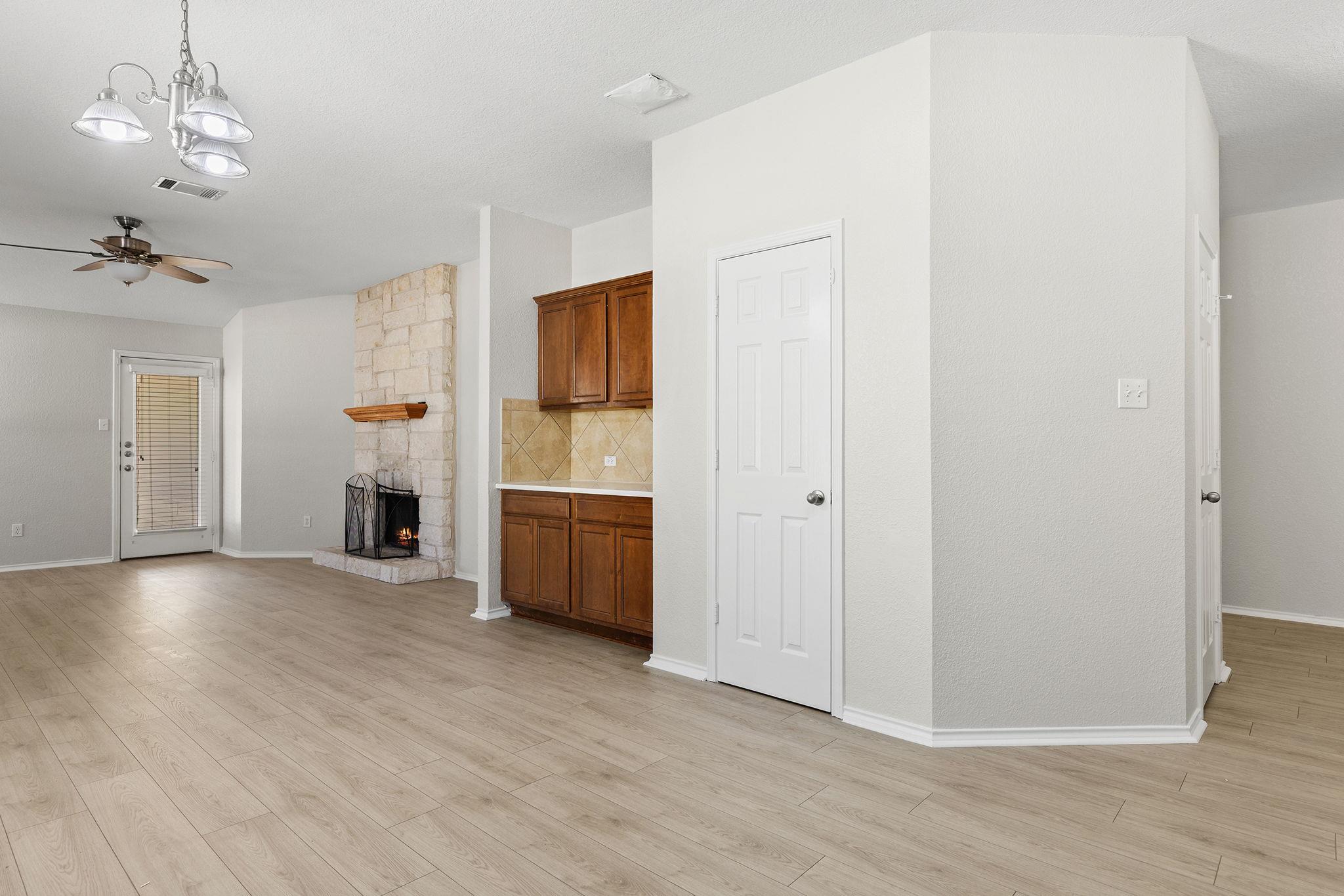 335 Altamont St, Hutto, TX 78634