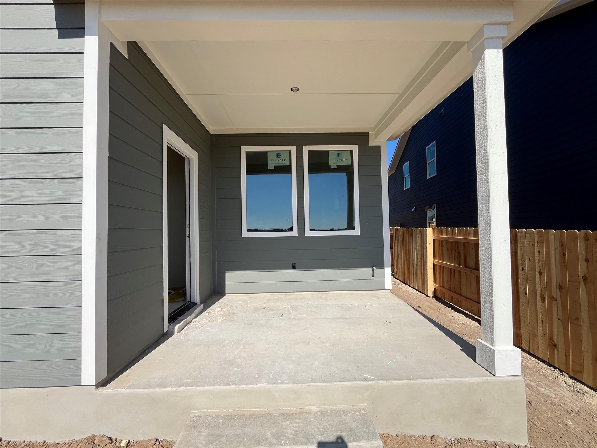 120 Clover Bnd, Liberty Hill, TX 78642