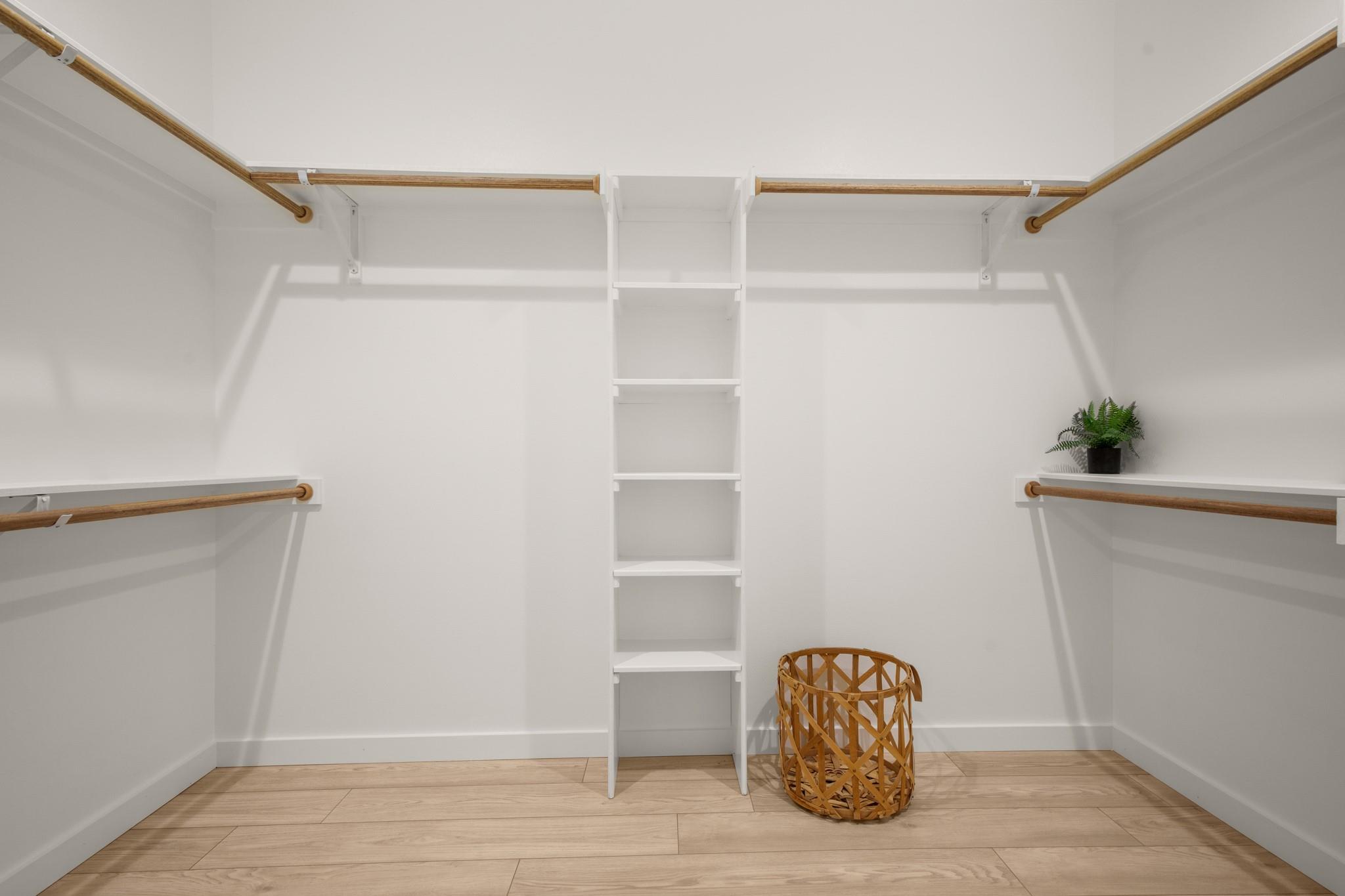 18208 Gregg Bluff Rd, Jonestown, TX 78645