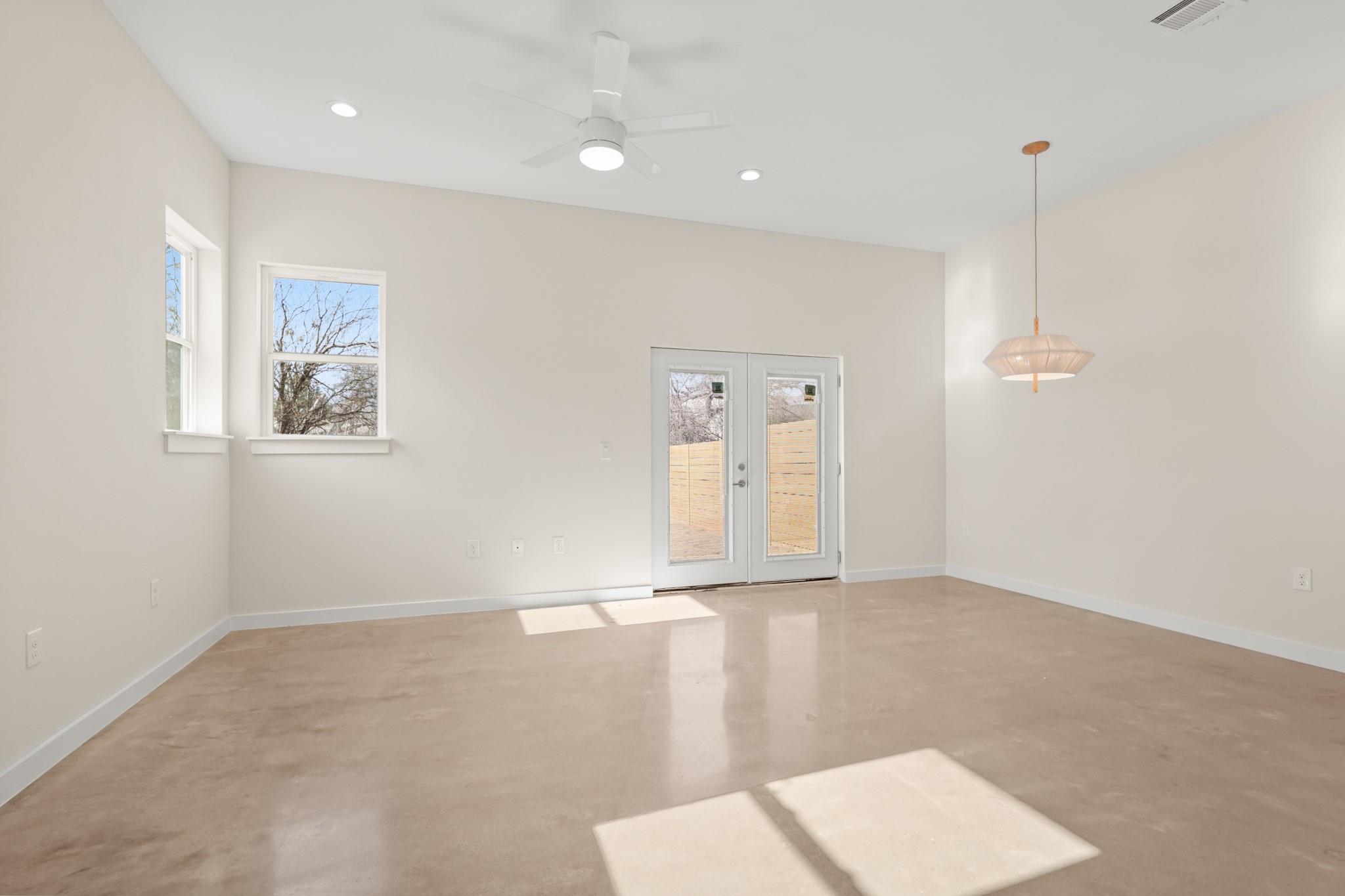 4801 Sara Dr # B, Austin, TX 78721