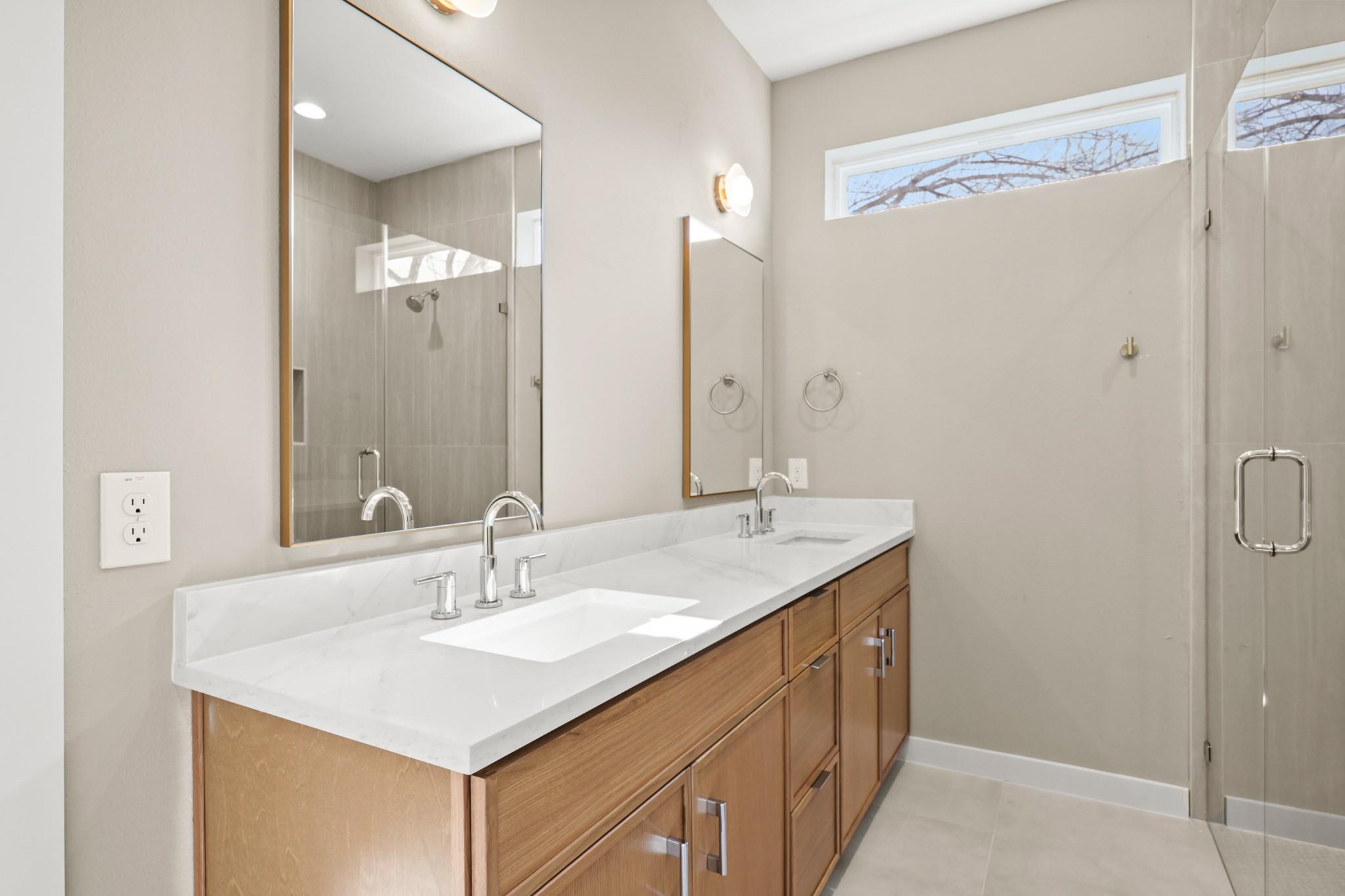 4801 Sara Dr # B, Austin, TX 78721