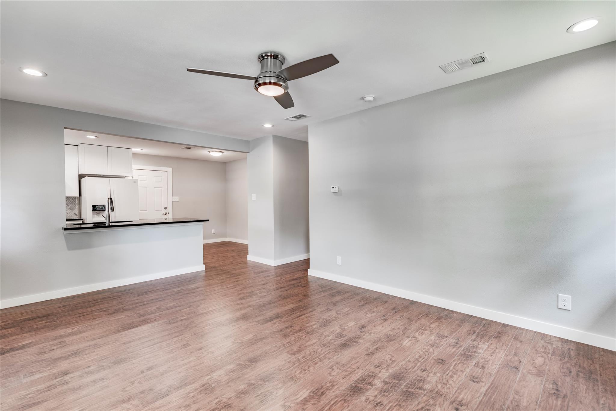 6511 Pevensey Dr, Austin, TX 78745