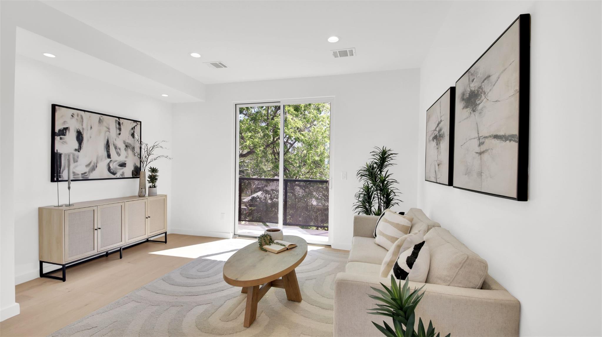 1310 Cullen Ave, Austin, TX 78757