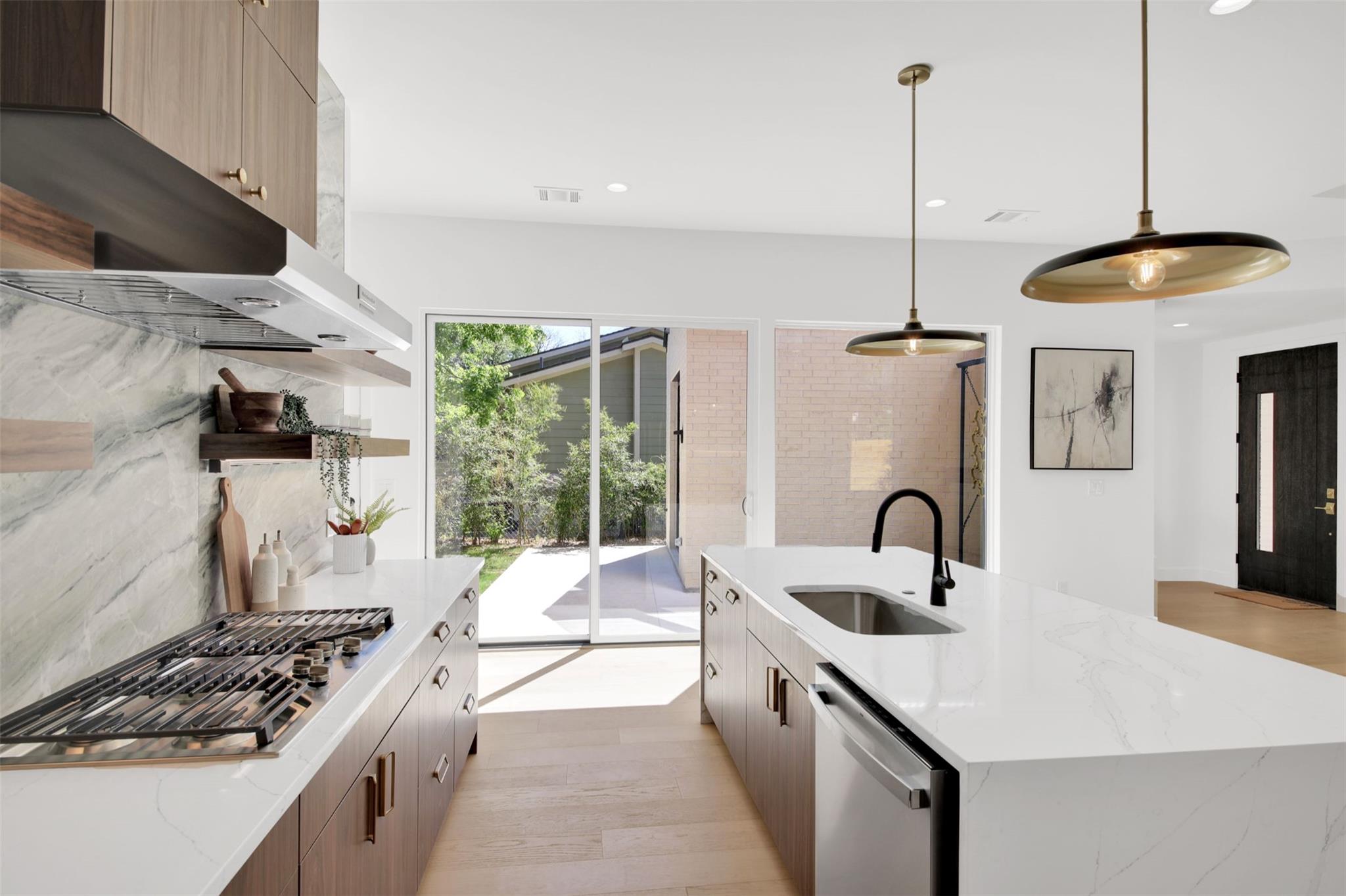 1310 Cullen Ave, Austin, TX 78757