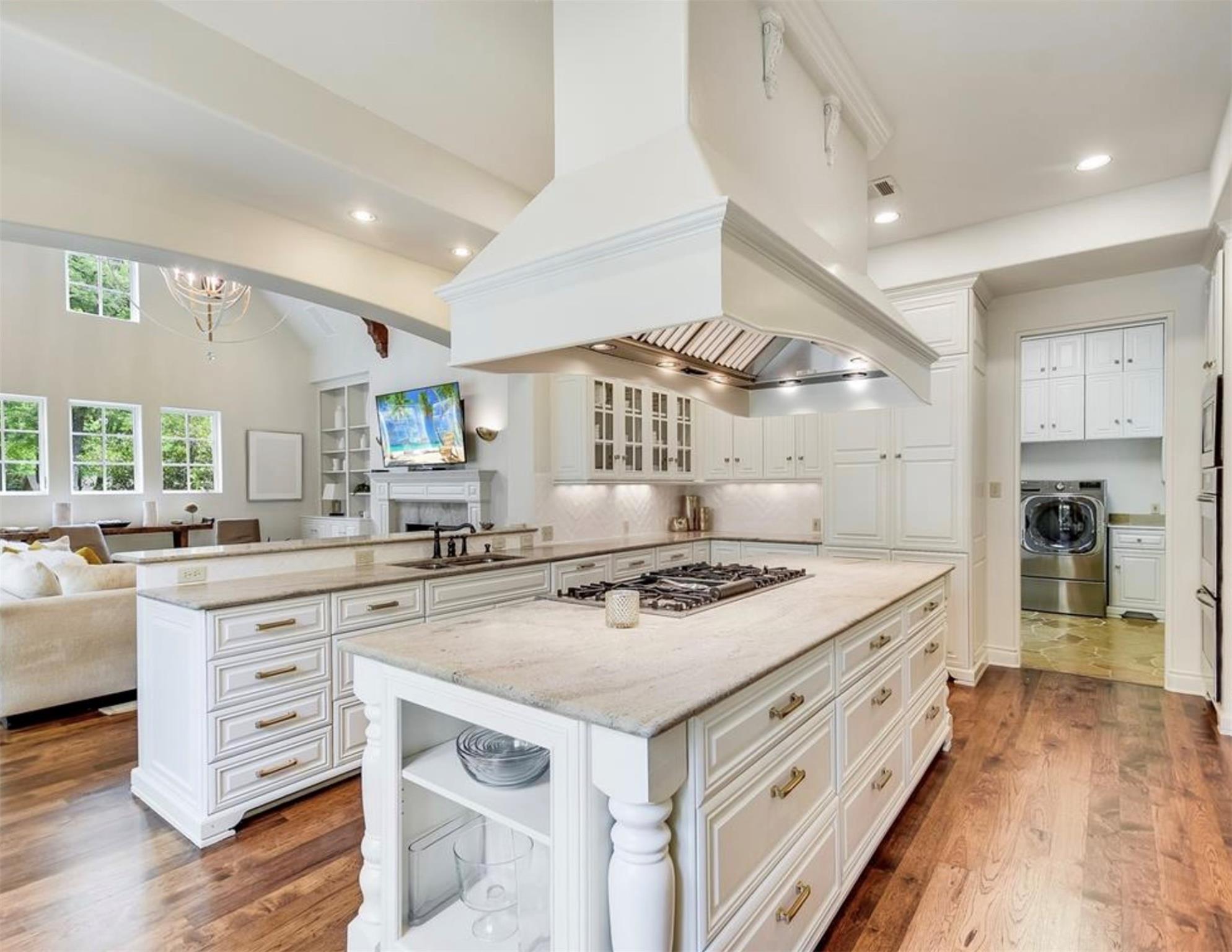 3100 Hillview Rd, Austin, TX 78703