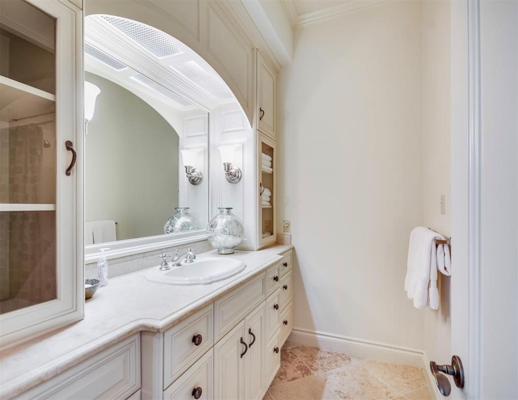 3100 Hillview Rd, Austin, TX 78703