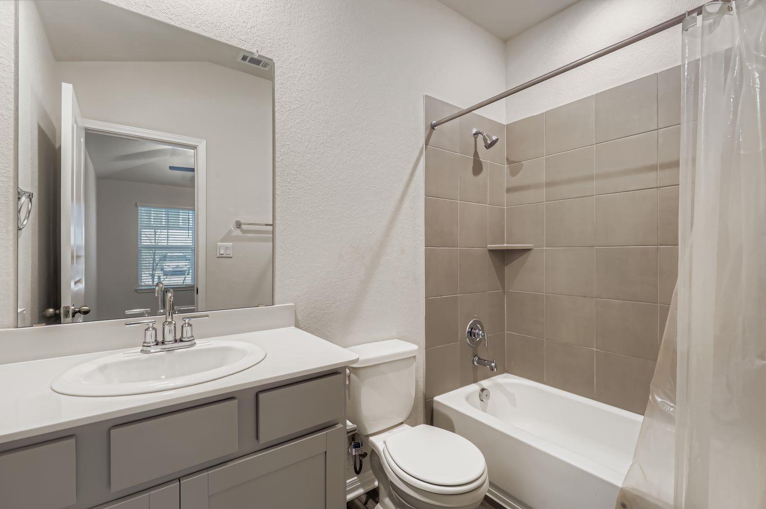 601 S Loriner Way, Liberty Hill, TX 78642