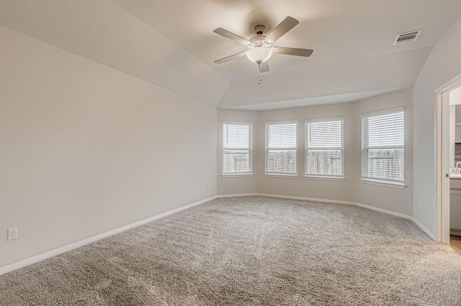 601 S Loriner Way, Liberty Hill, TX 78642