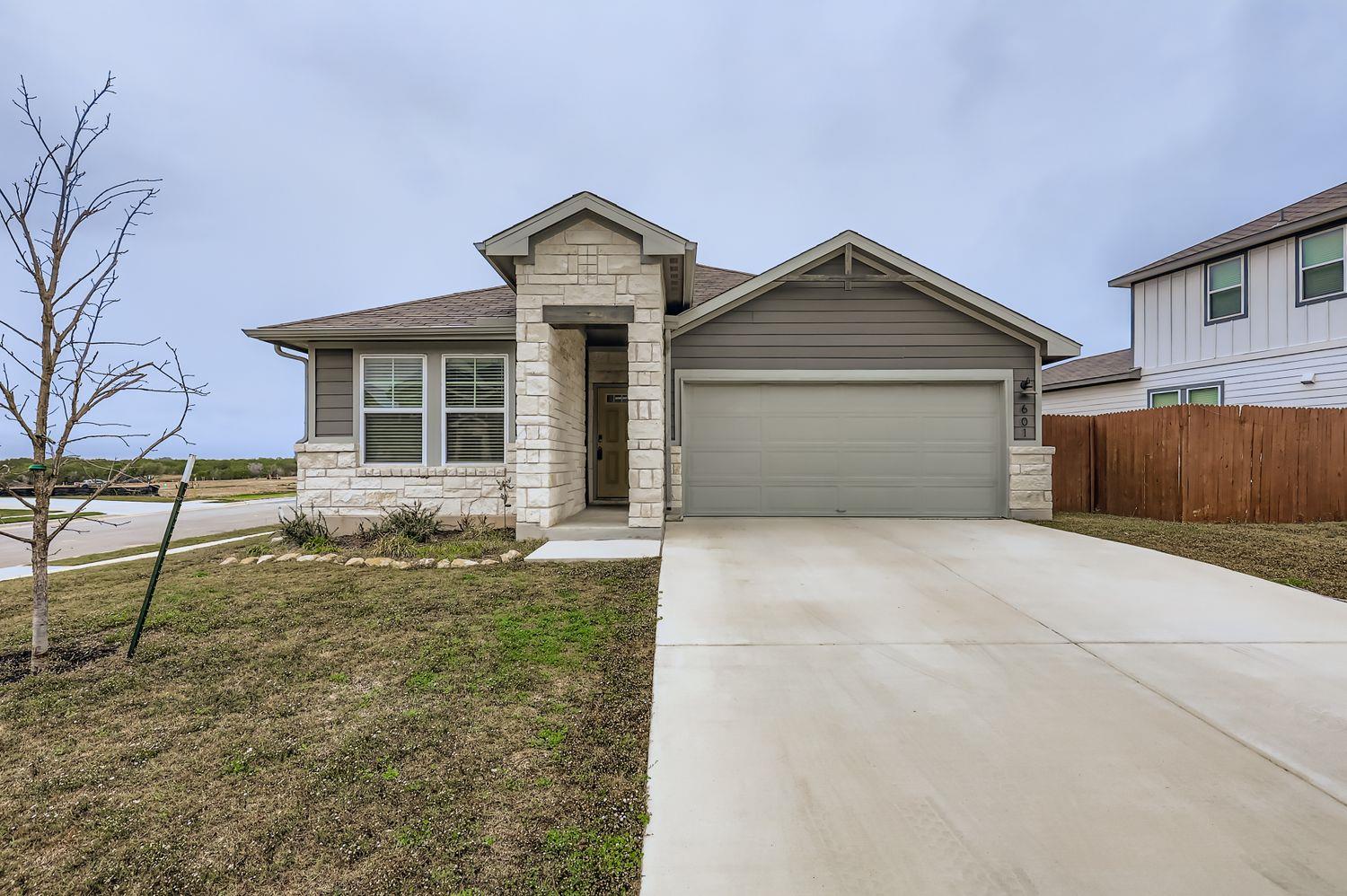 601 S Loriner Way, Liberty Hill, TX 78642