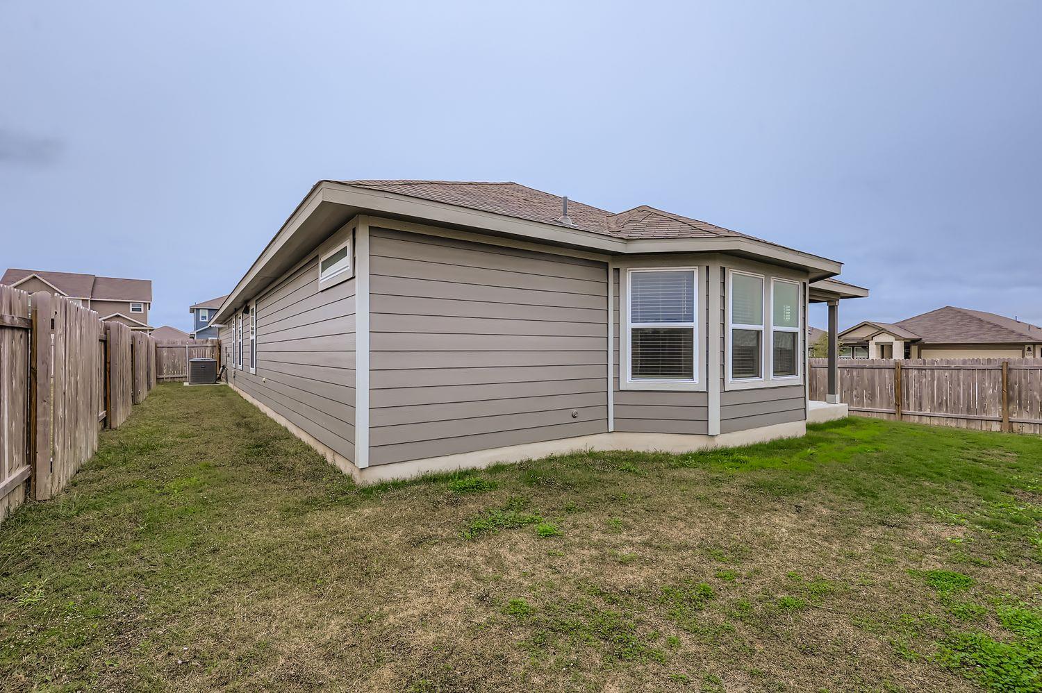 601 S Loriner Way, Liberty Hill, TX 78642