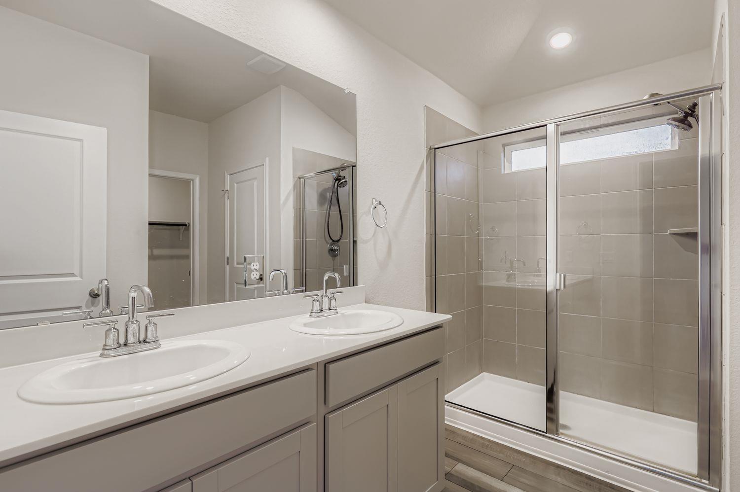 601 S Loriner Way, Liberty Hill, TX 78642