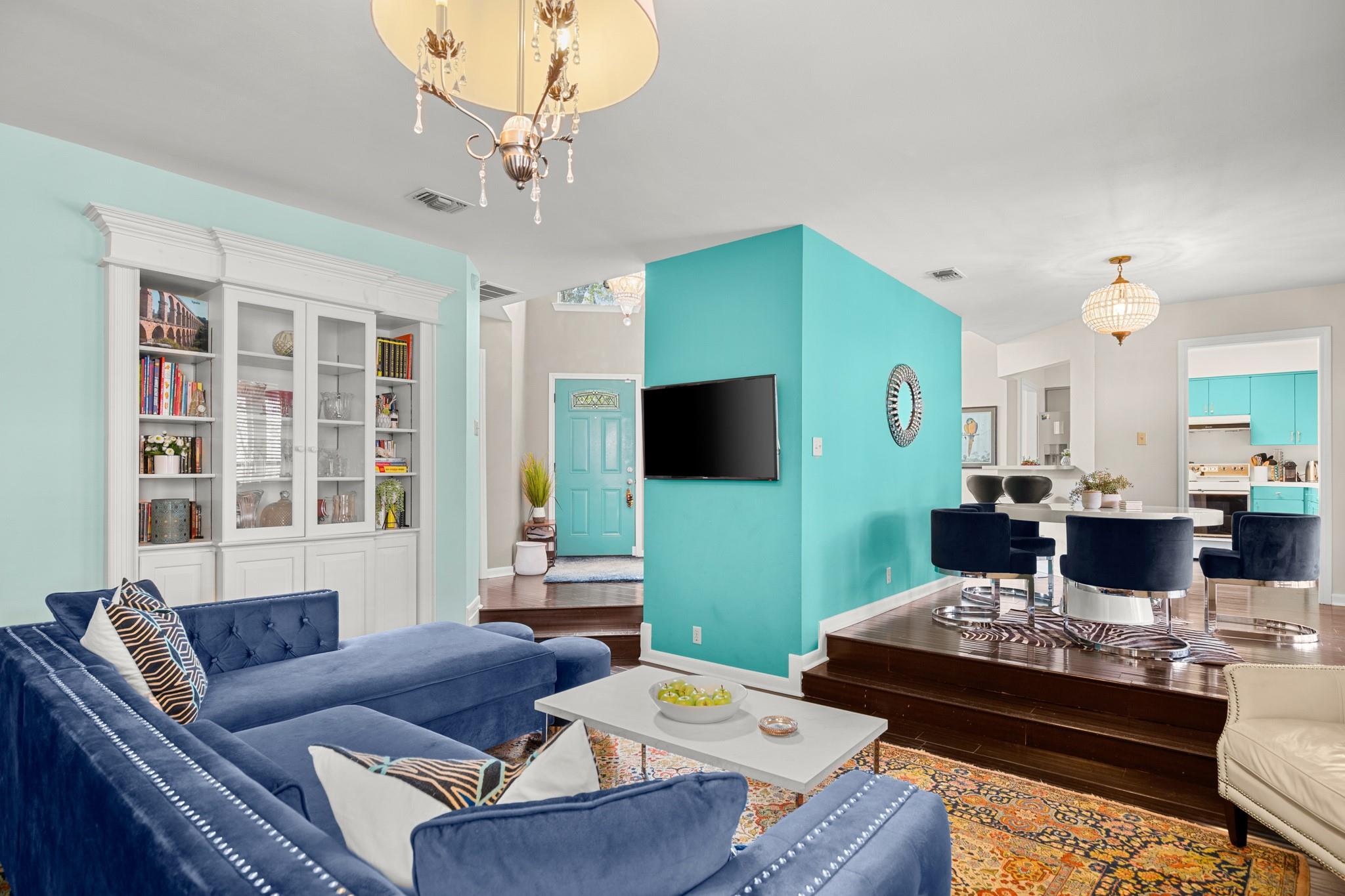 2002 Alta Vista Ave, Austin, TX 78704