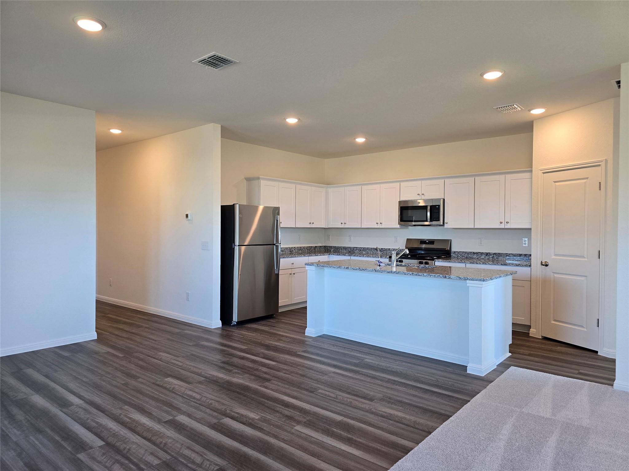 109 Rother Pl, Taylor, TX 76574