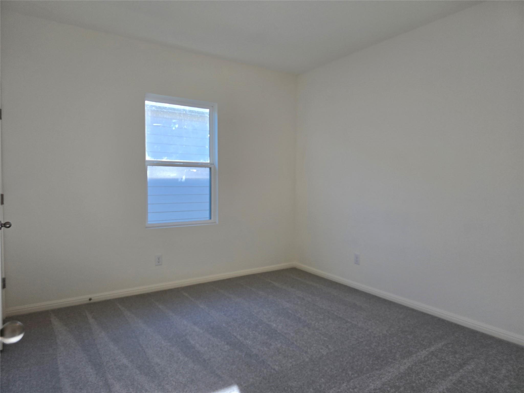 109 Rother Pl, Taylor, TX 76574