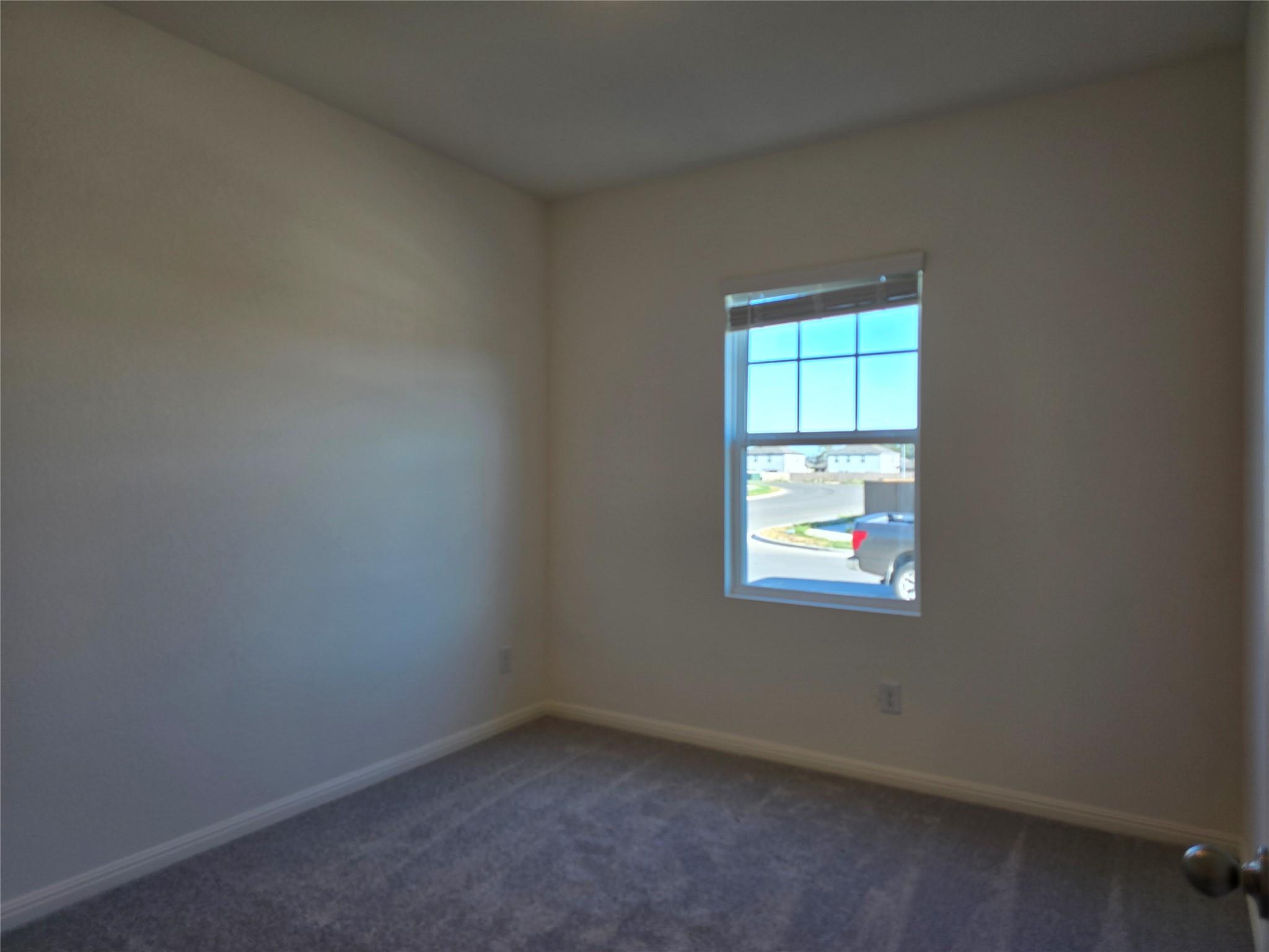 109 Rother Pl, Taylor, TX 76574