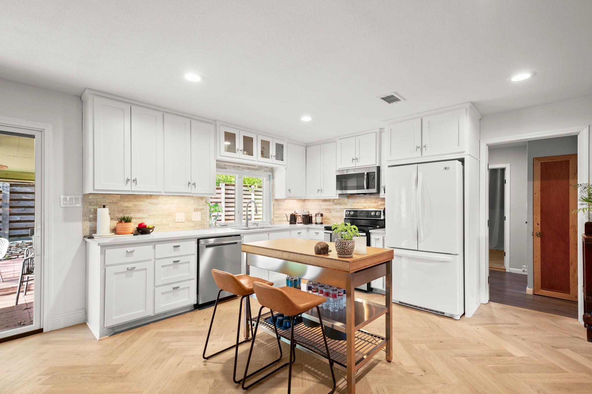 1617 Elmhurst Dr, Austin, TX 78741