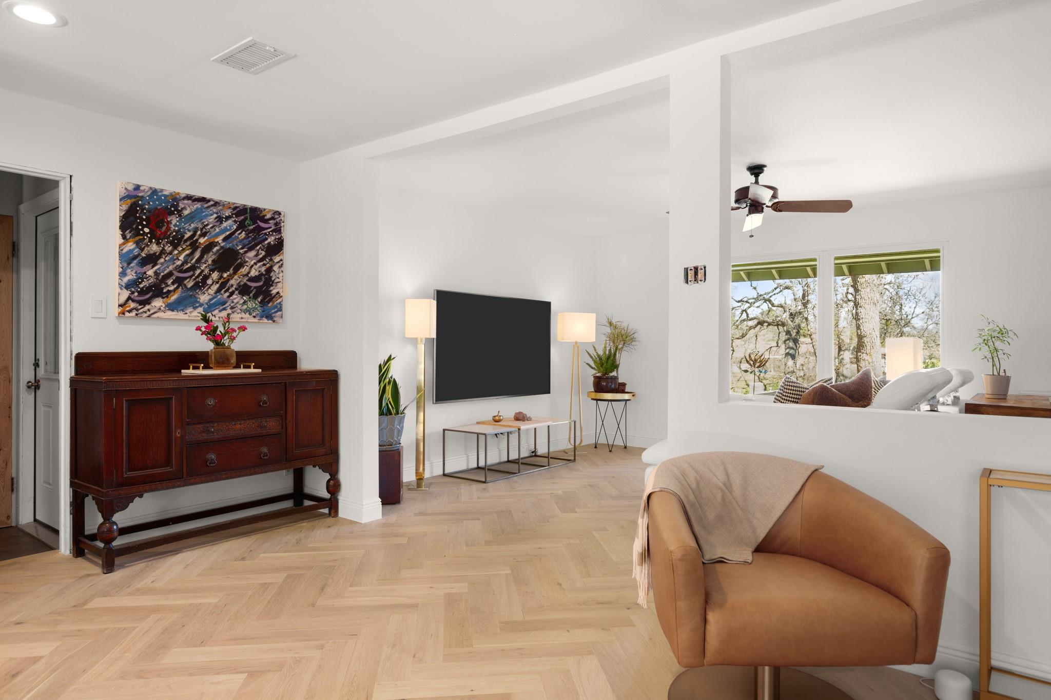 1617 Elmhurst Dr, Austin, TX 78741