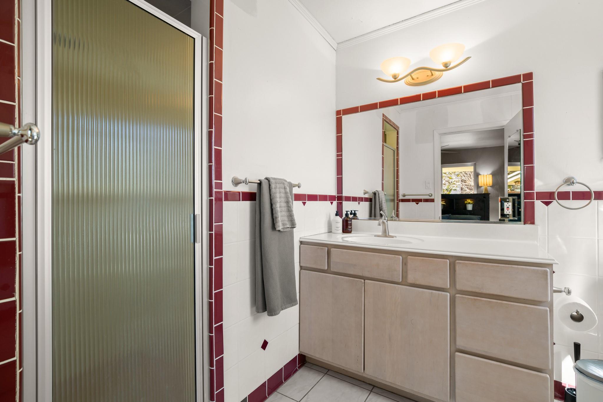 1617 Elmhurst Dr, Austin, TX 78741