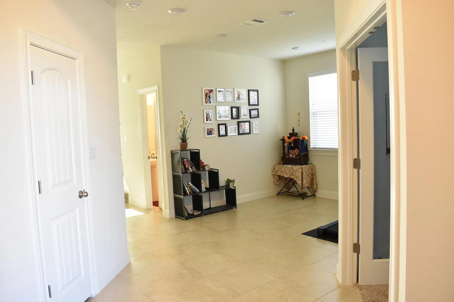 1109 Sundrops St, Leander, TX 78641