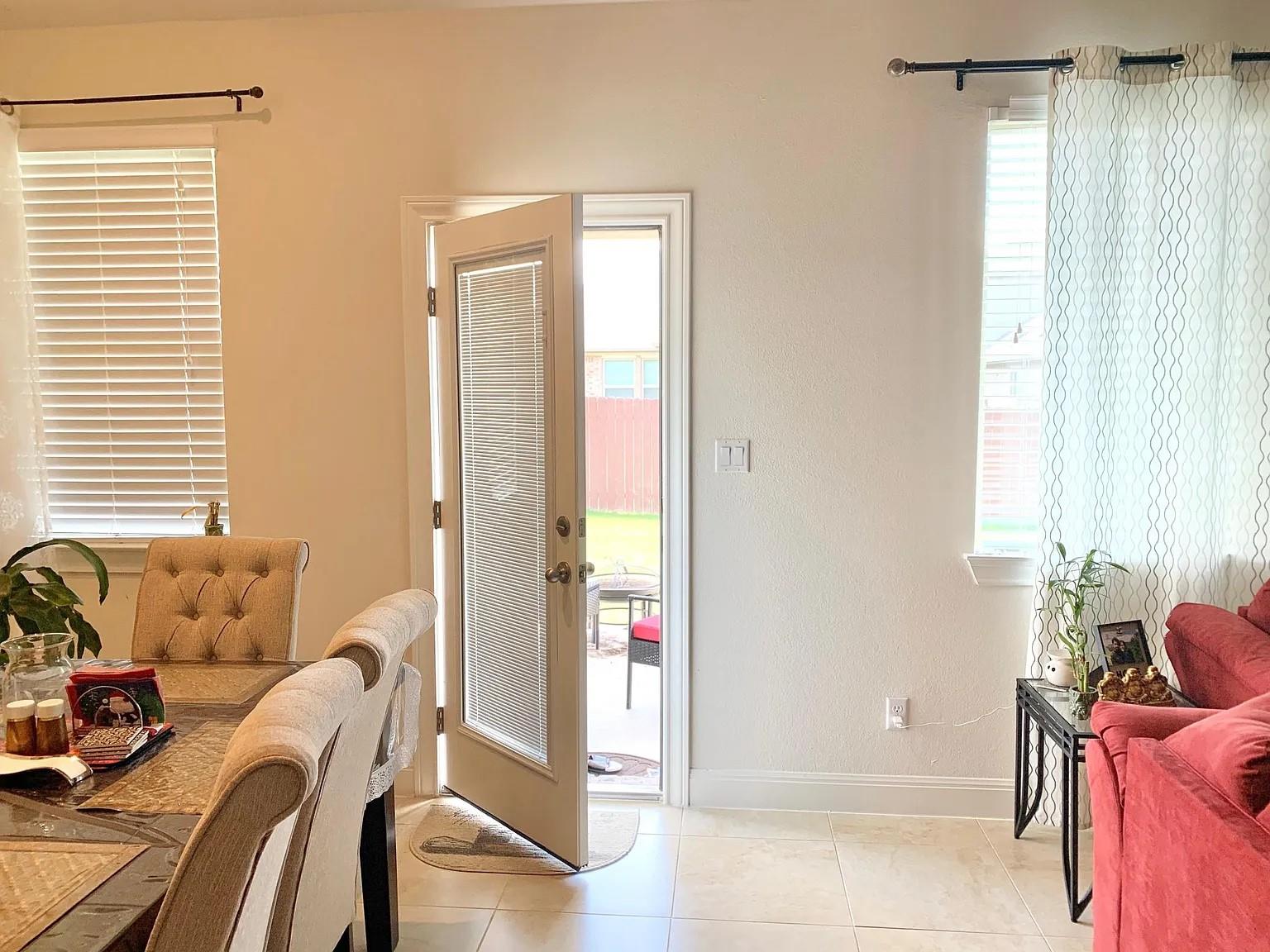 1109 Sundrops St, Leander, TX 78641