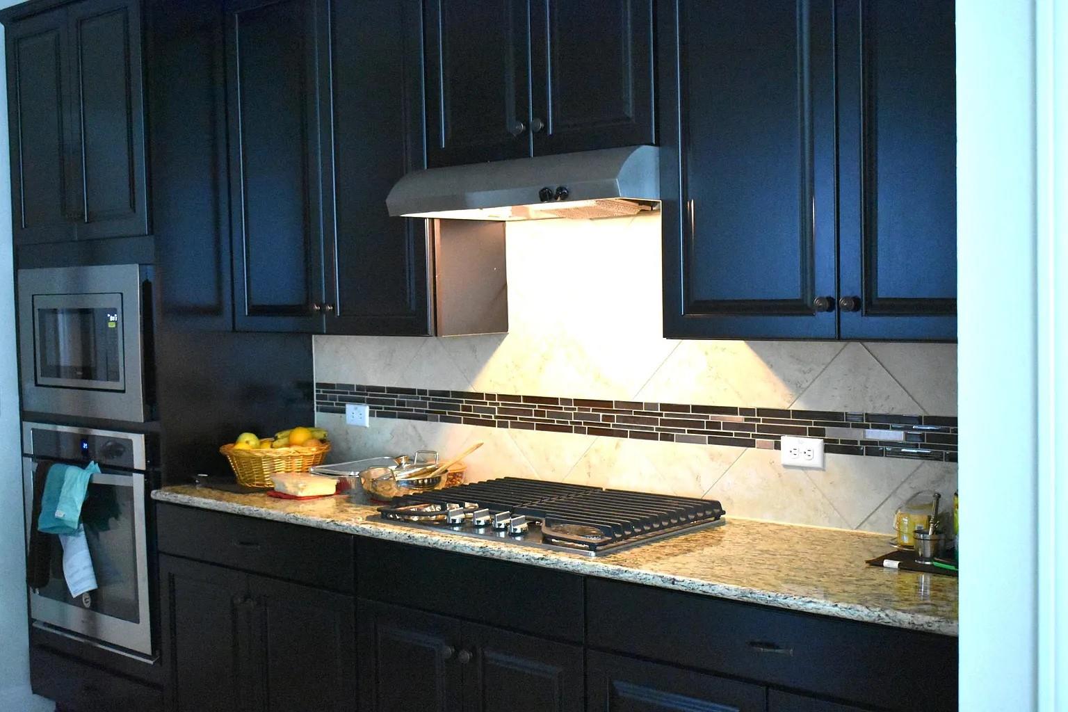 1109 Sundrops St, Leander, TX 78641