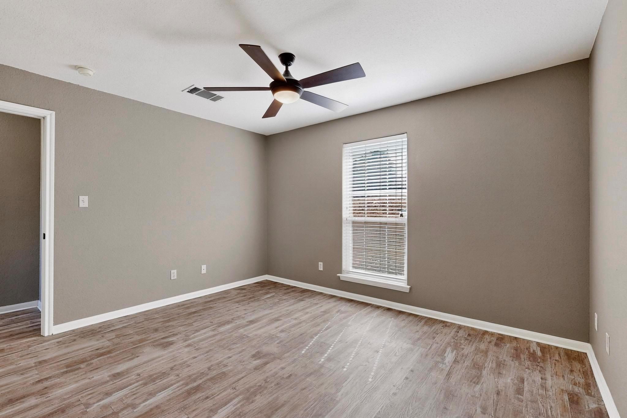 21200 High Dr, Lago Vista, TX 78645