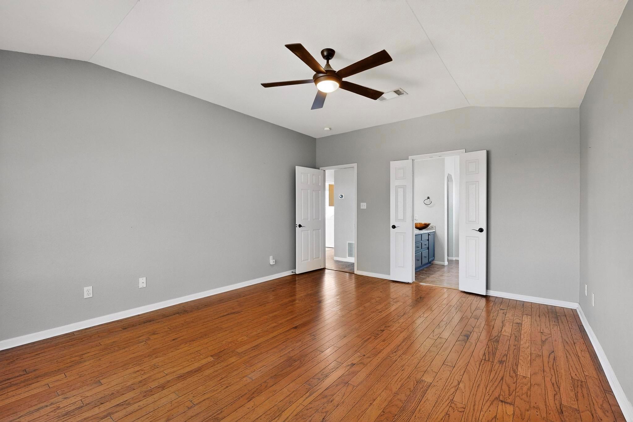 21200 High Dr, Lago Vista, TX 78645