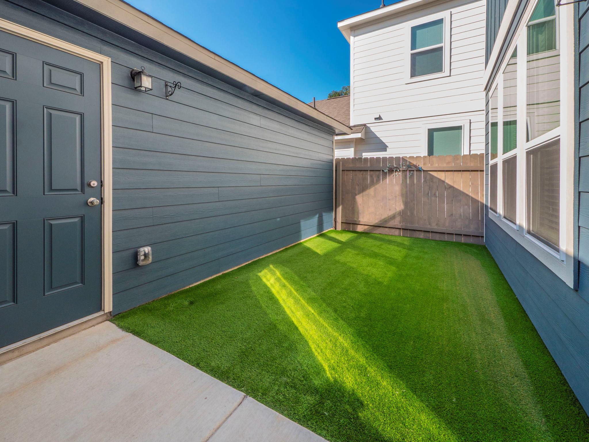 1636 Bella Dr, Leander, TX 78641