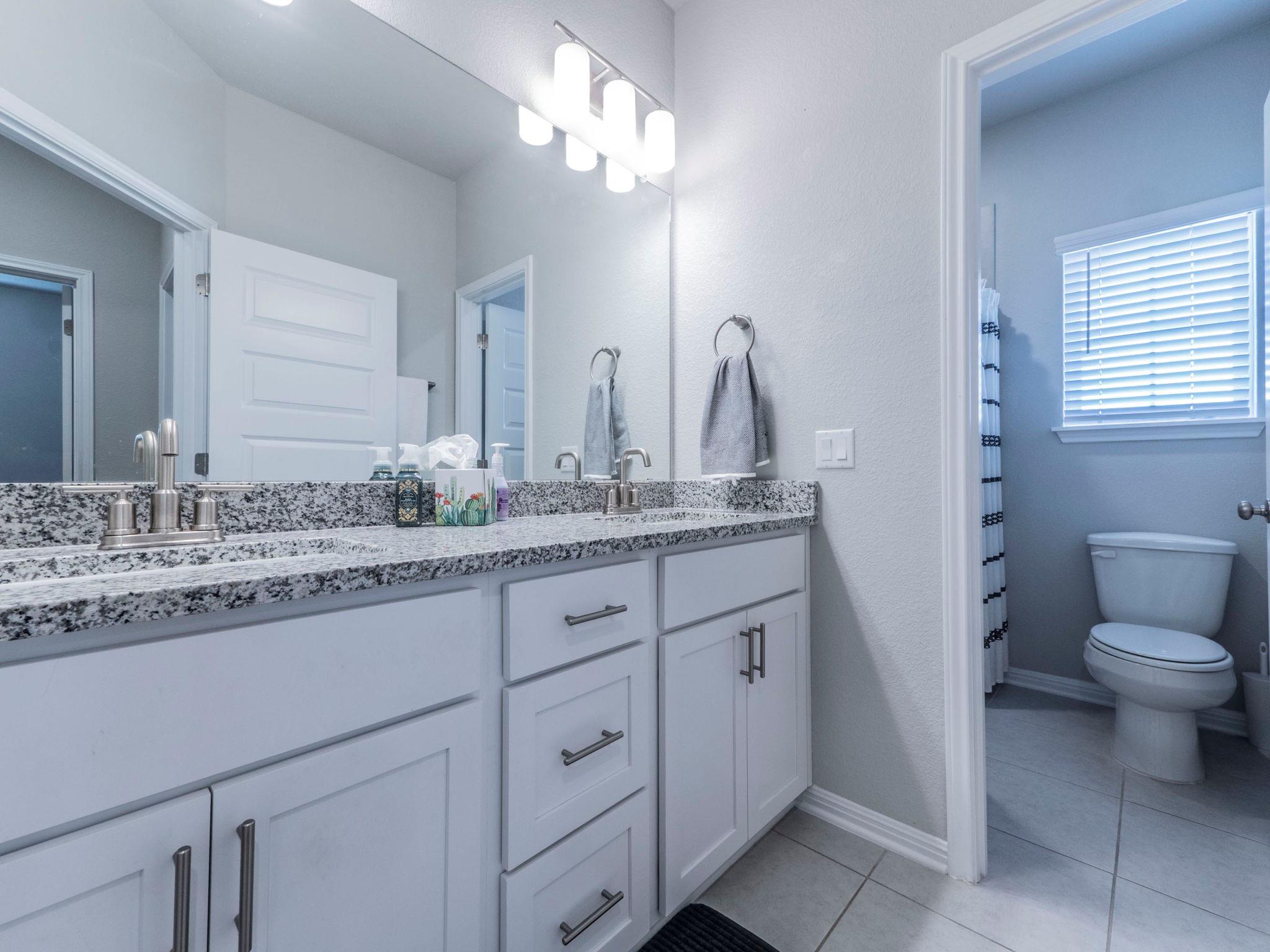 1636 Bella Dr, Leander, TX 78641