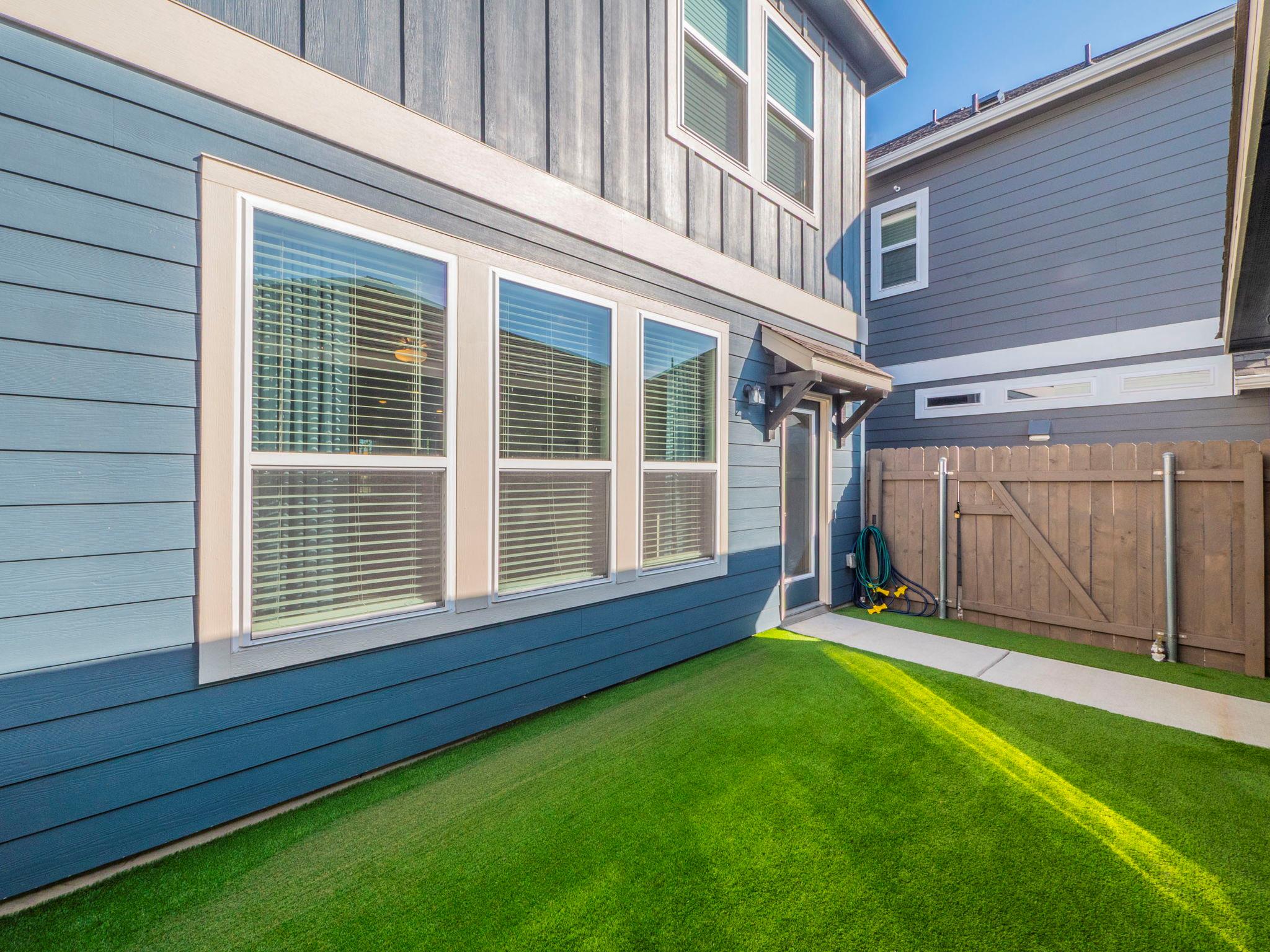 1636 Bella Dr, Leander, TX 78641