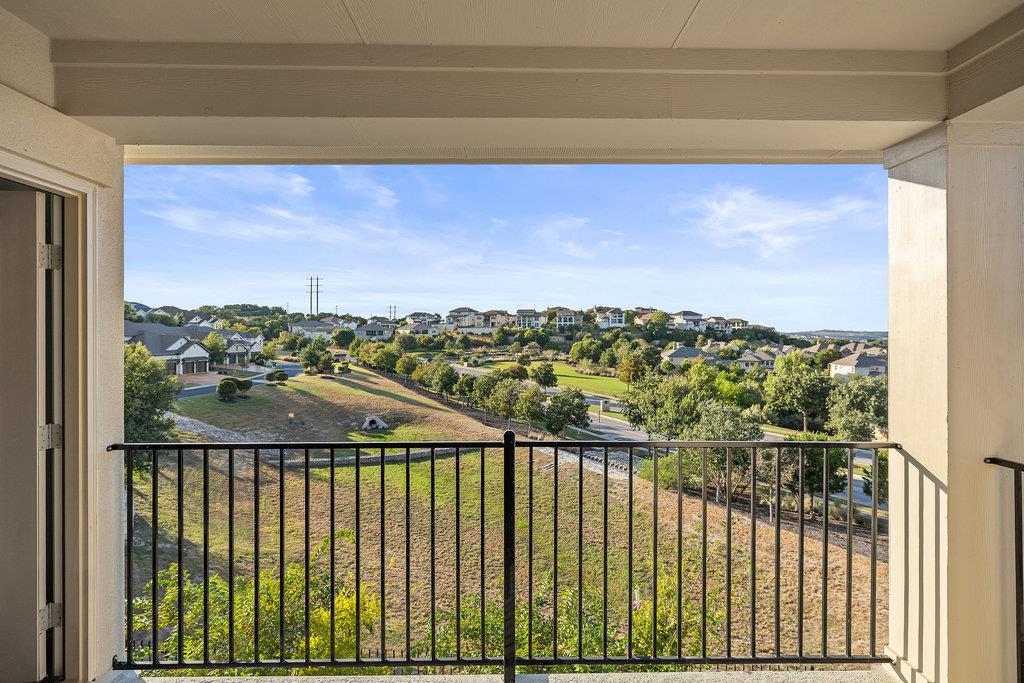 427 Cartwheel Bnd # 92, Austin, TX 78738