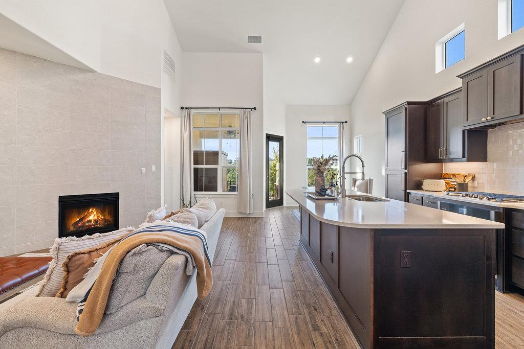 427 Cartwheel Bnd # 92, Austin, TX 78738