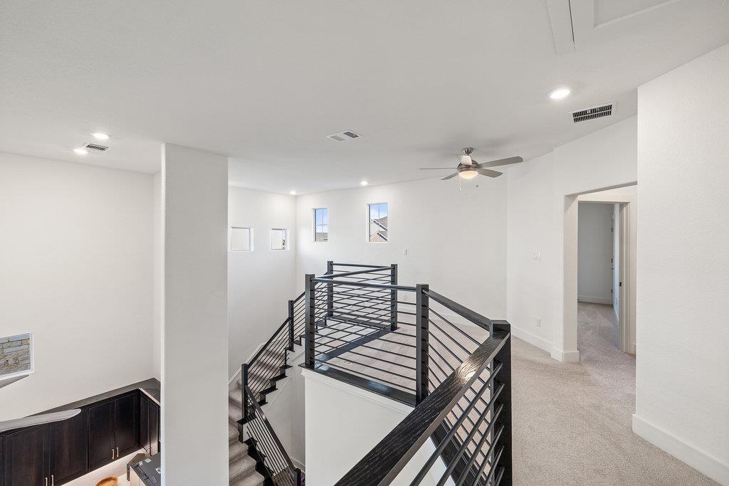 427 Cartwheel Bnd # 92, Austin, TX 78738