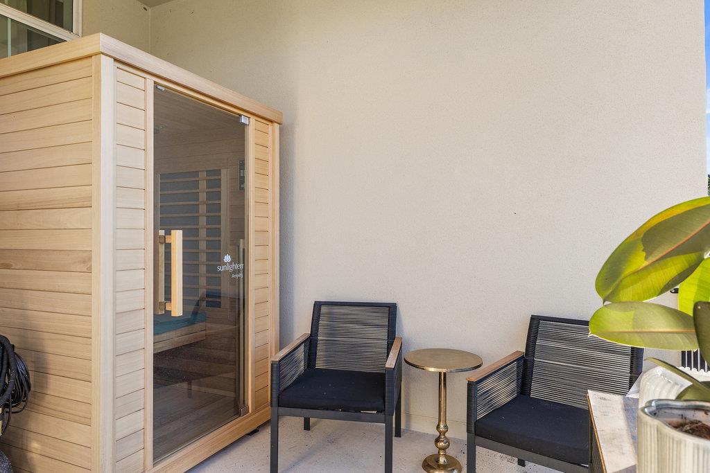 427 Cartwheel Bnd # 92, Austin, TX 78738