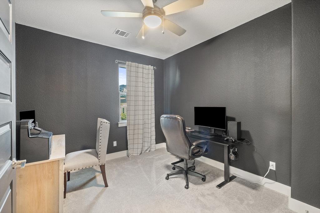 427 Cartwheel Bnd # 92, Austin, TX 78738