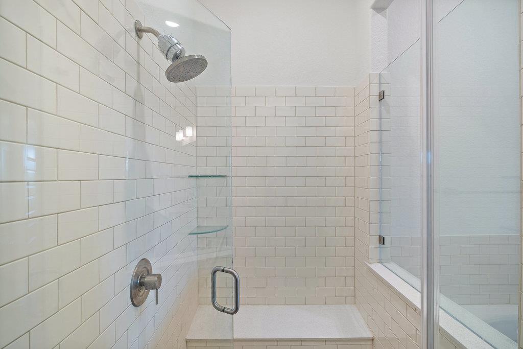 427 Cartwheel Bnd # 92, Austin, TX 78738