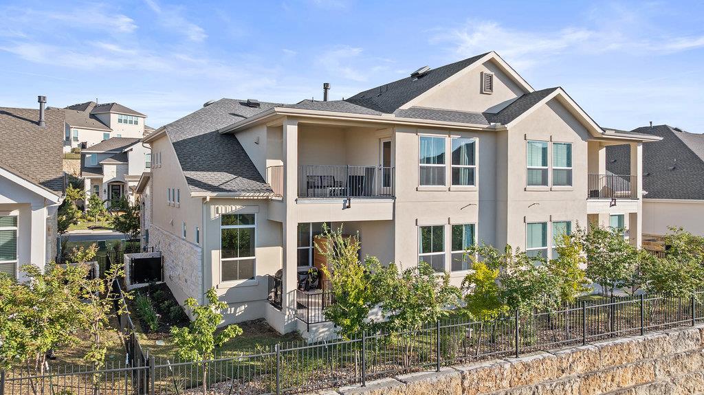 427 Cartwheel Bnd # 92, Austin, TX 78738