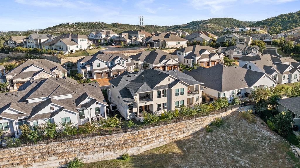 427 Cartwheel Bnd # 92, Austin, TX 78738