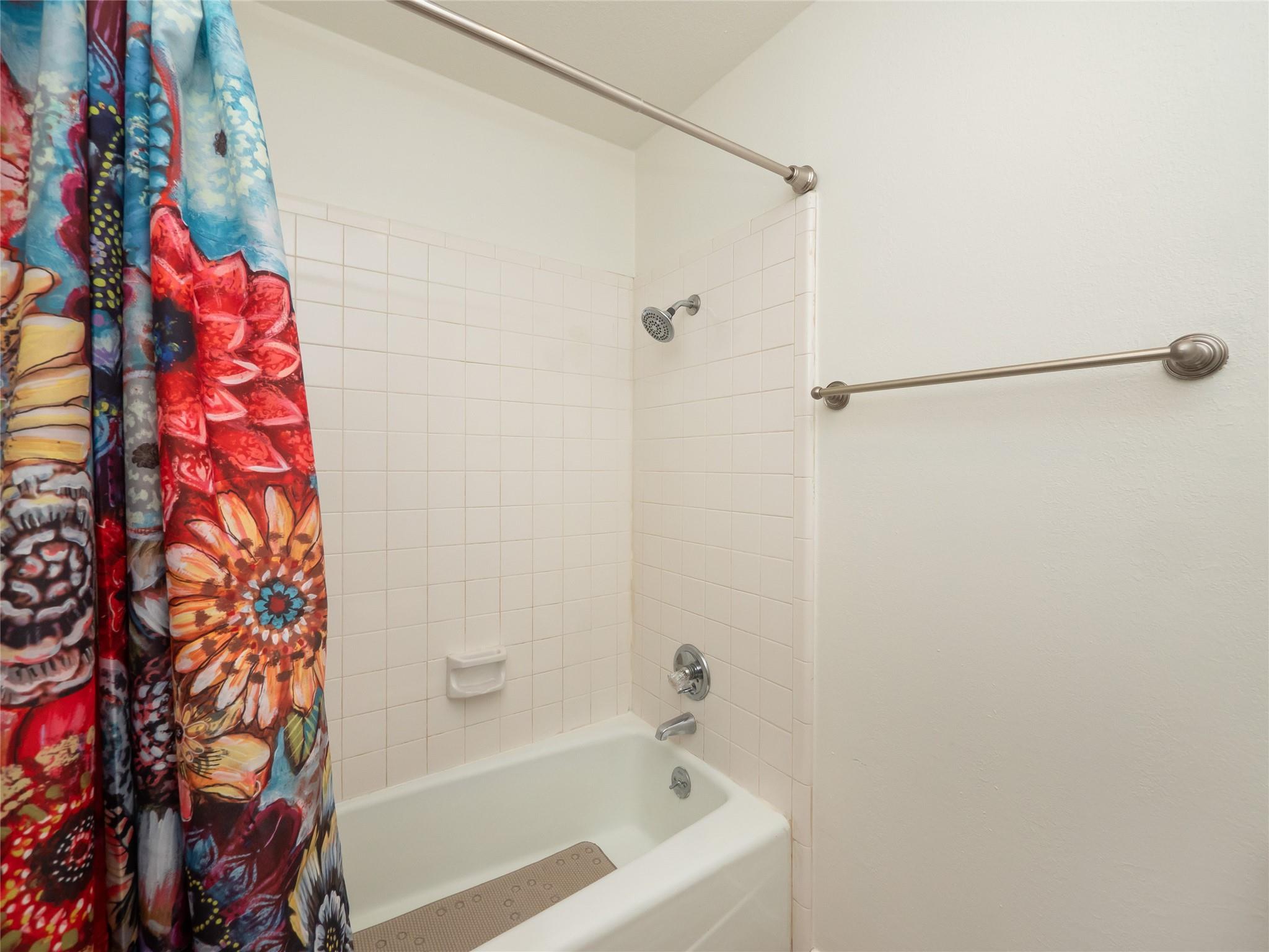 7211 Lakewood Dr # E118, Austin, TX 78750