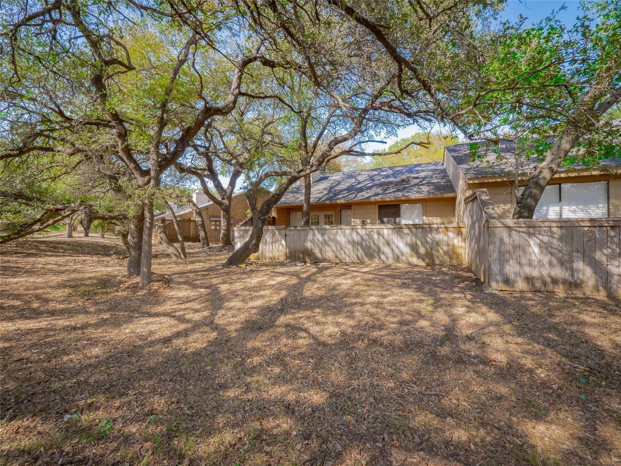 7211 Lakewood Dr # E118, Austin, TX 78750