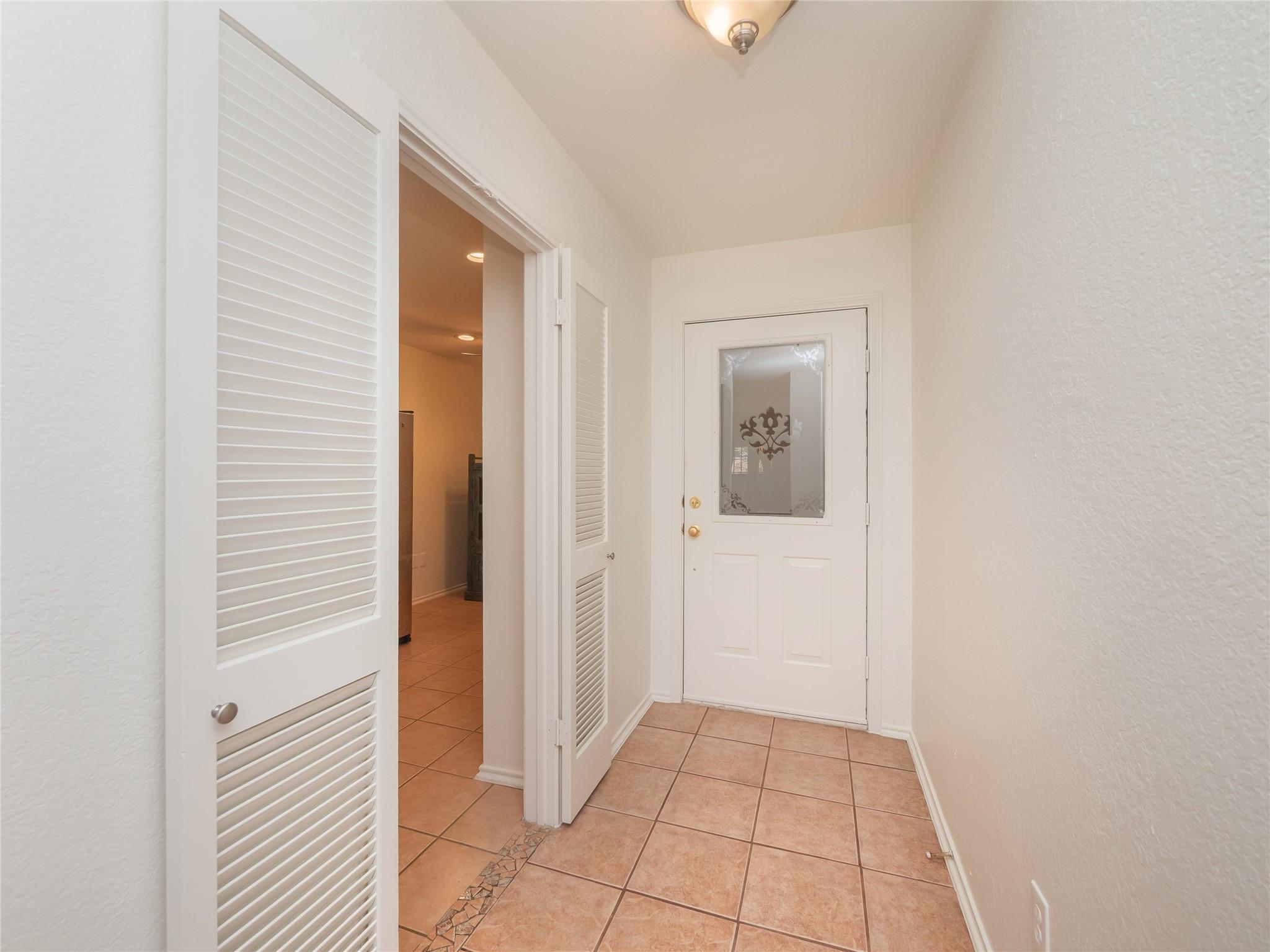 7211 Lakewood Dr # E118, Austin, TX 78750