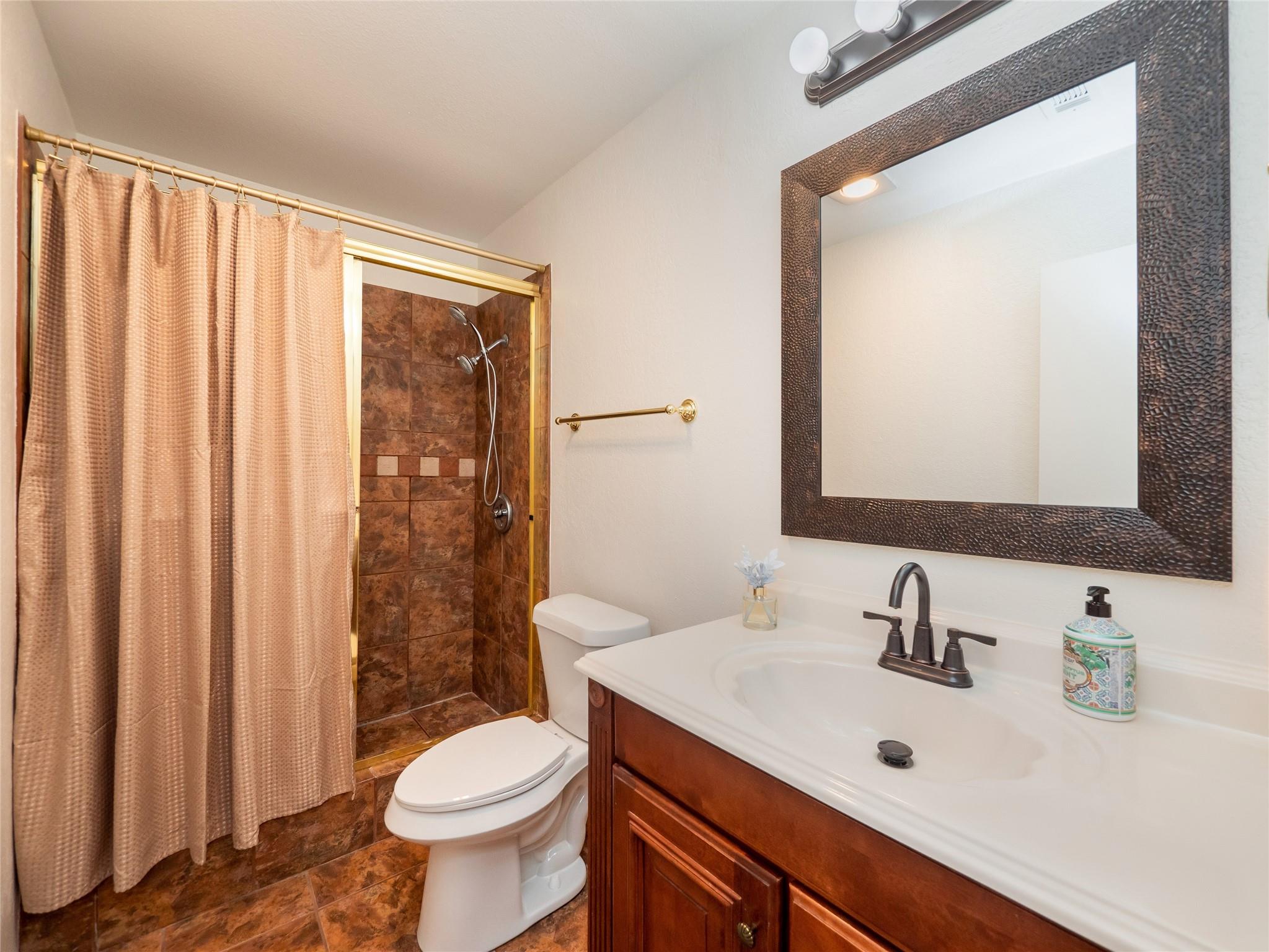 7211 Lakewood Dr # E118, Austin, TX 78750