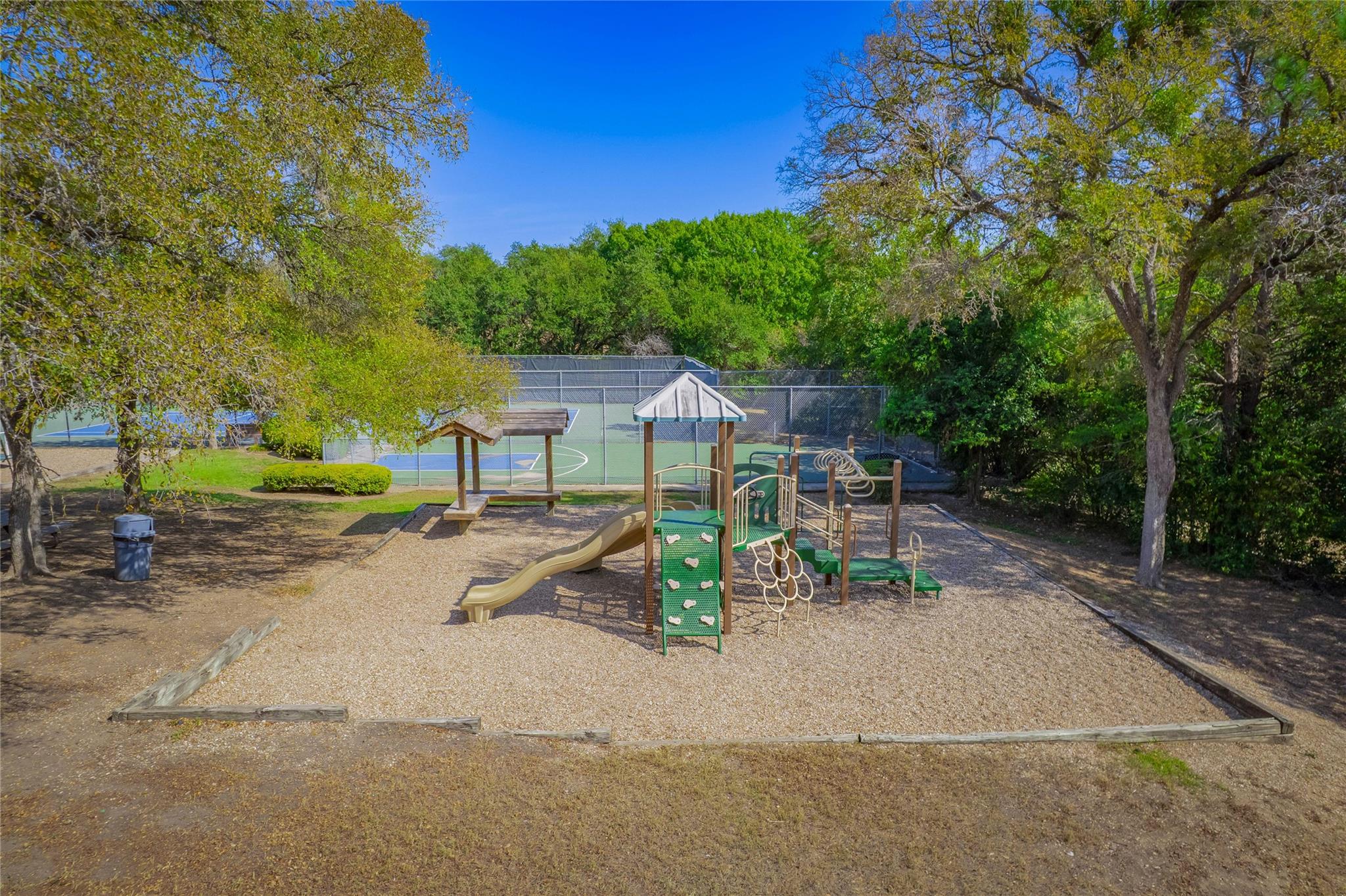 7211 Lakewood Dr # E118, Austin, TX 78750